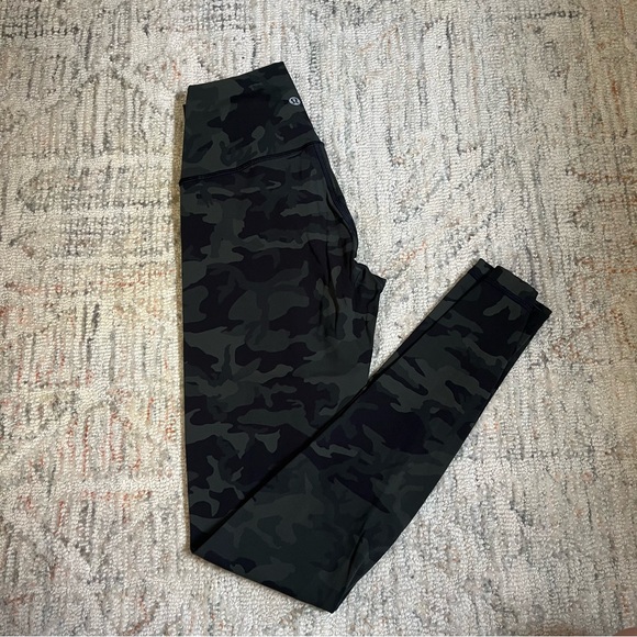 lululemon Wunder Under Tight 28" *luxtreme - Picture 3 of 4